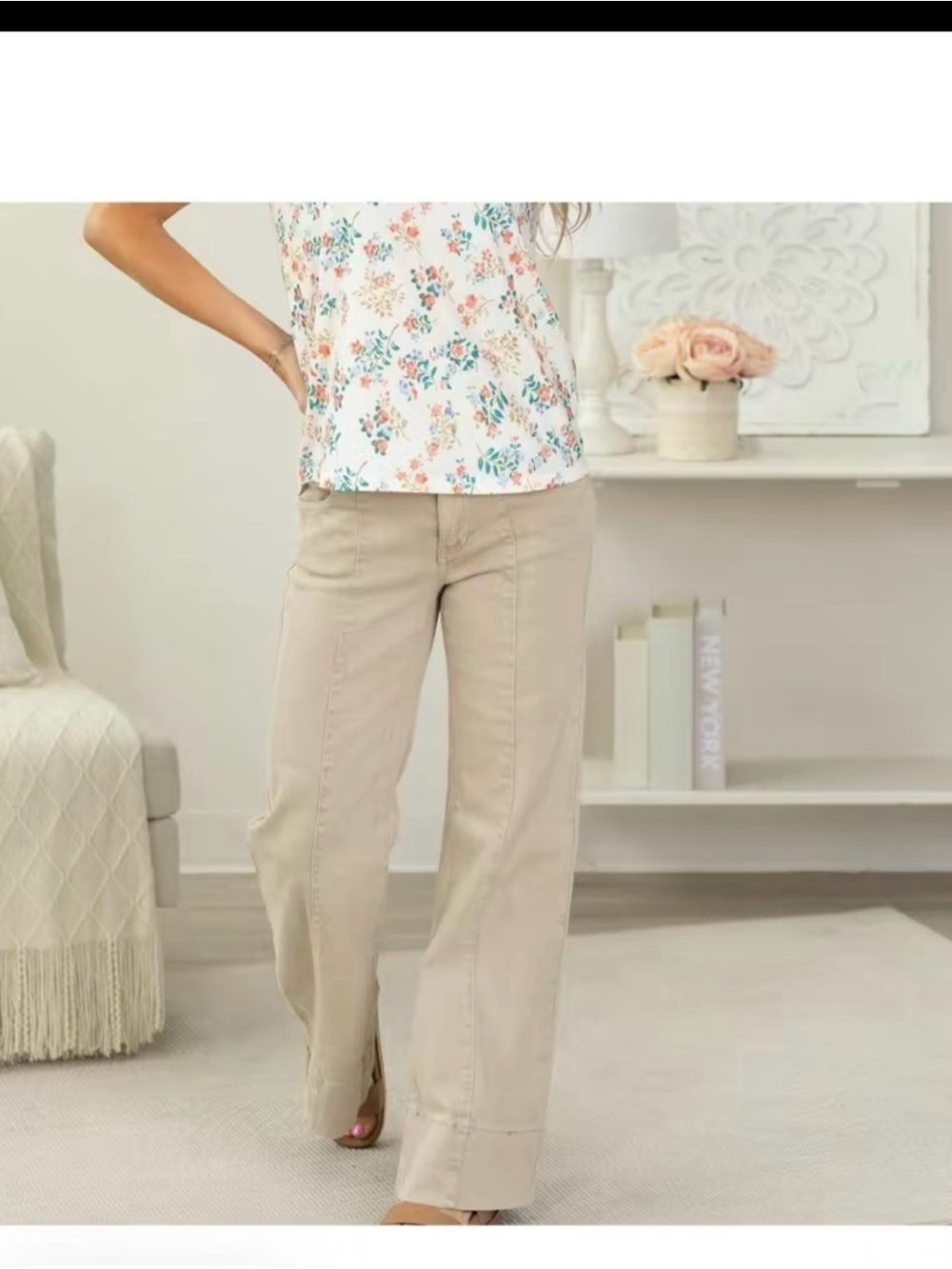 Zenana Outfitters Wide-Leg Jeans in Beige
